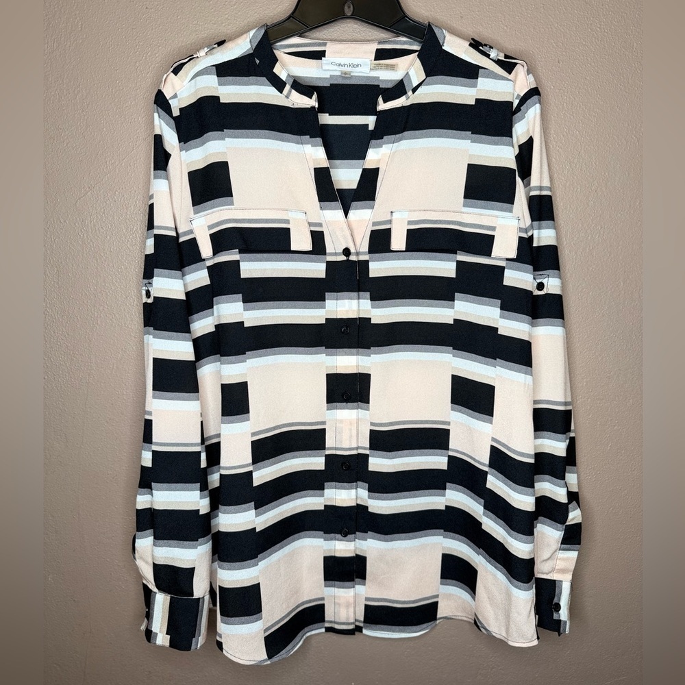 Calvin Klein Colorblock Roll Tab Sleeve Blouse Small, Indie Sleeze Feminine Chic